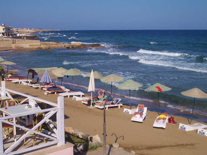LA Hotel & Resort