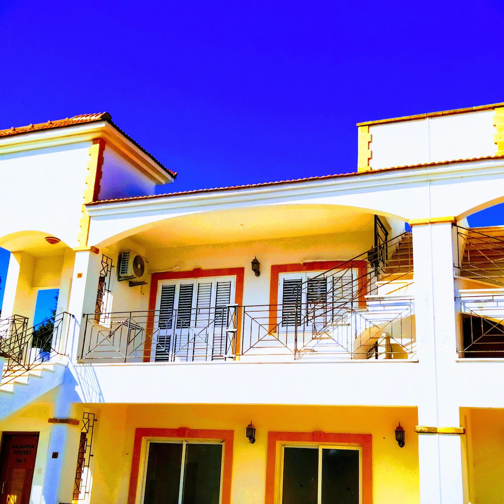 Salamina Apart Hotel