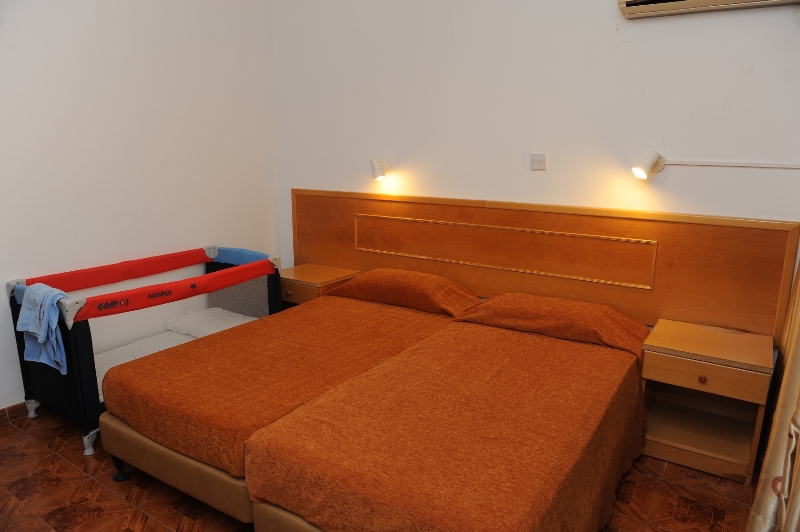Alexia Apartments