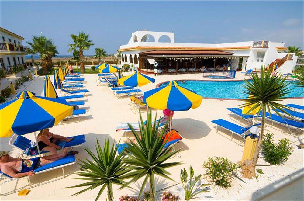 Cosmelenia Hotel & Apartments