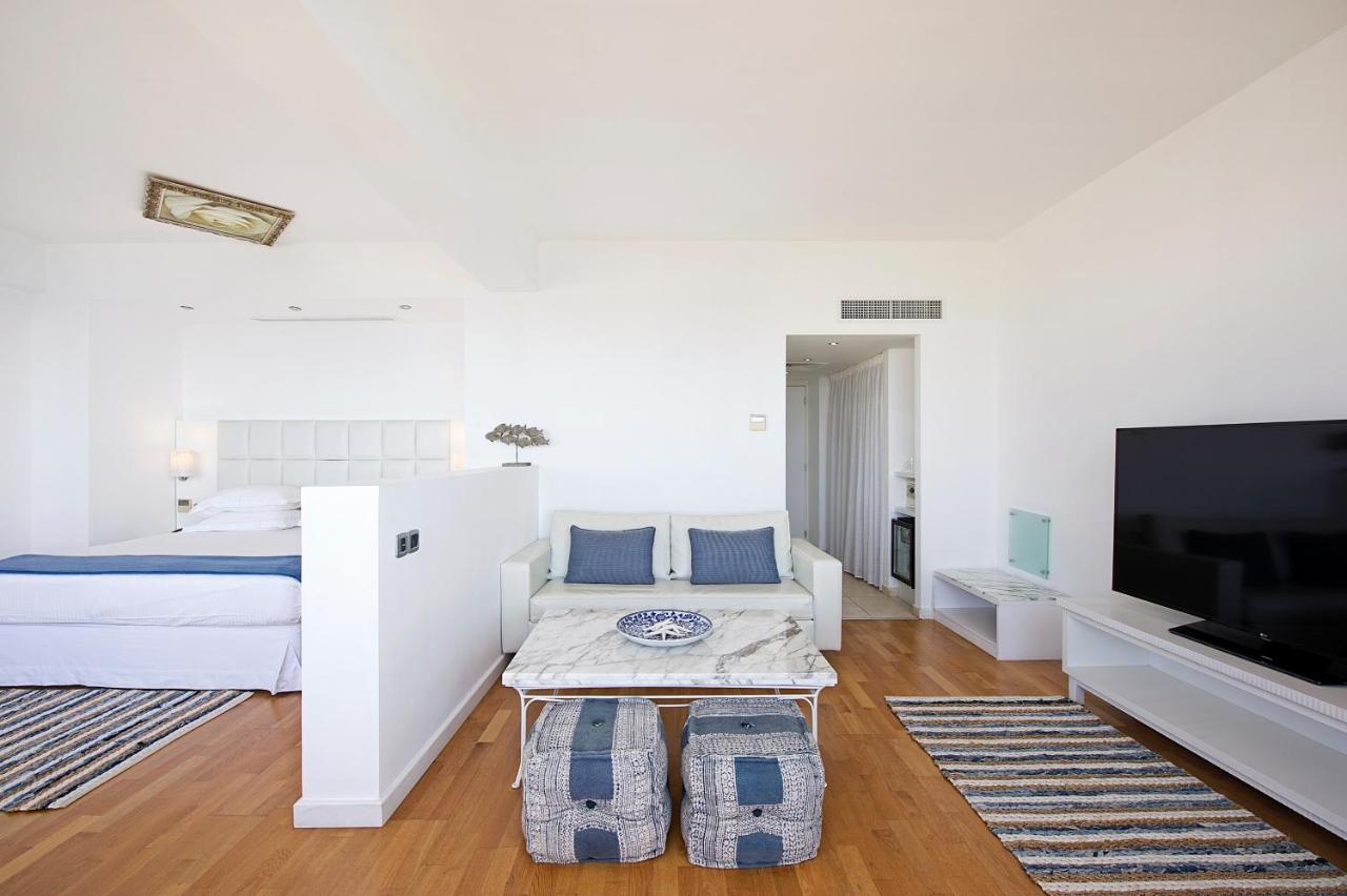 Grecian Sands Hotel