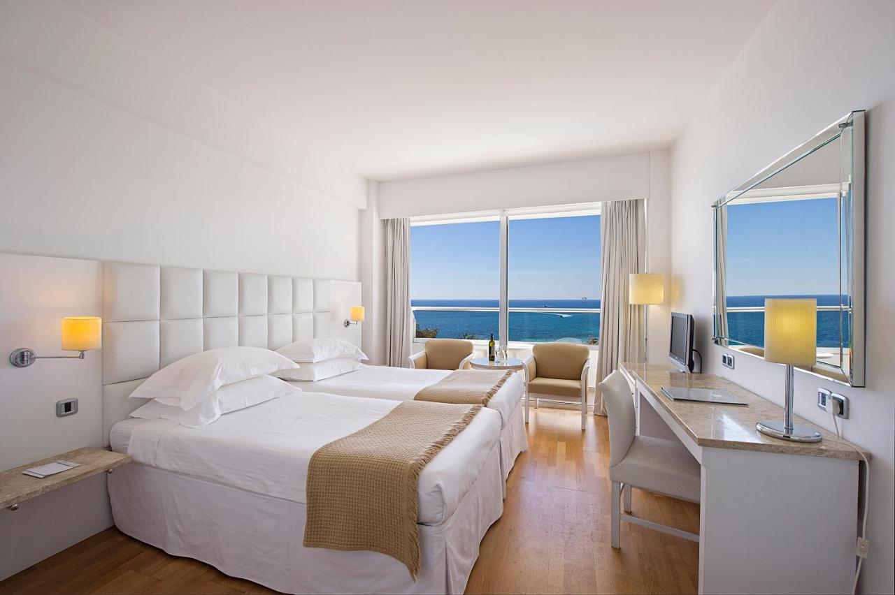 Grecian Sands Hotel