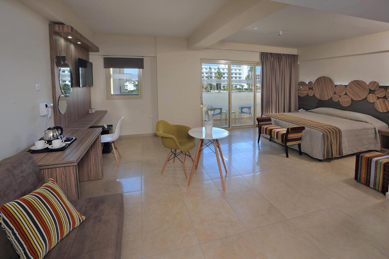 Nelia Beach Hotel