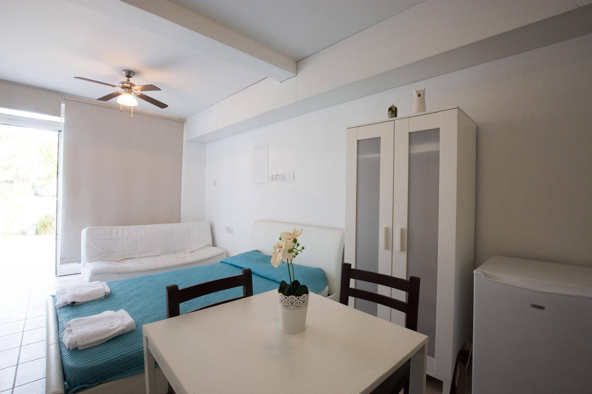 Nissi 49 Apartments