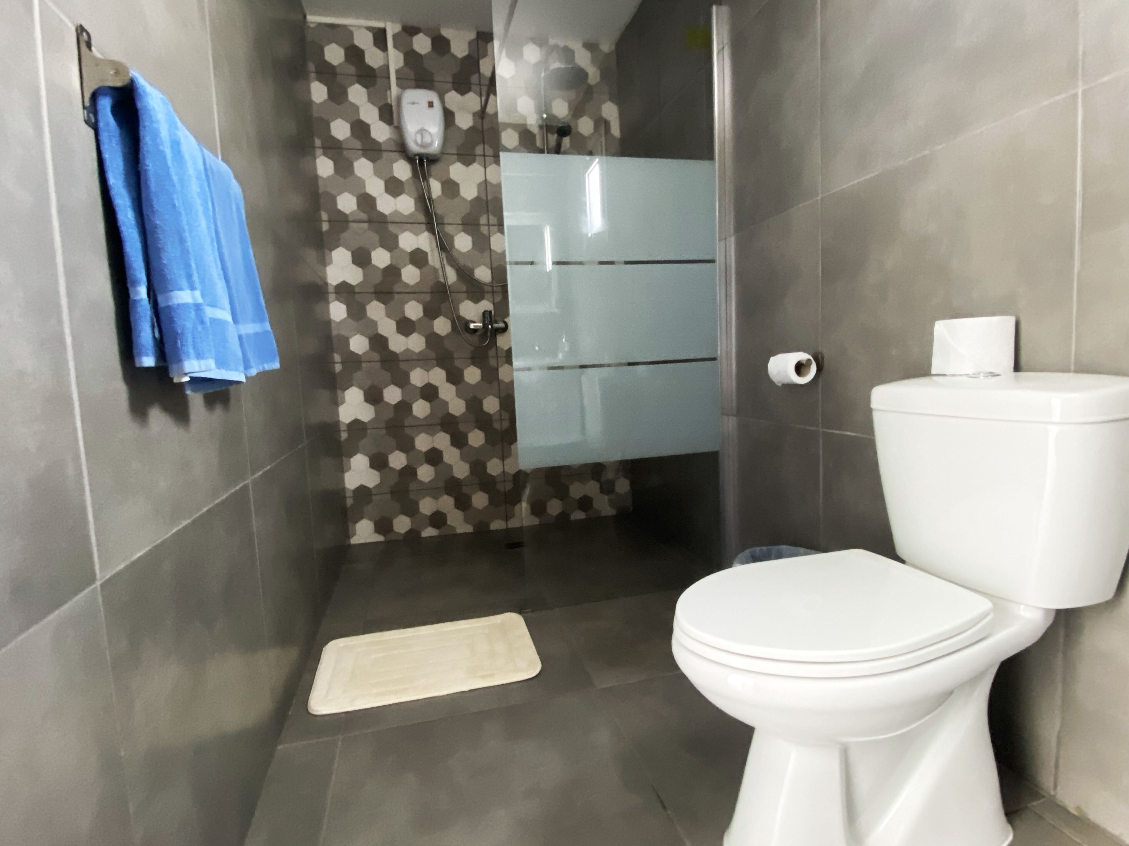 Nissi Adonis Suites