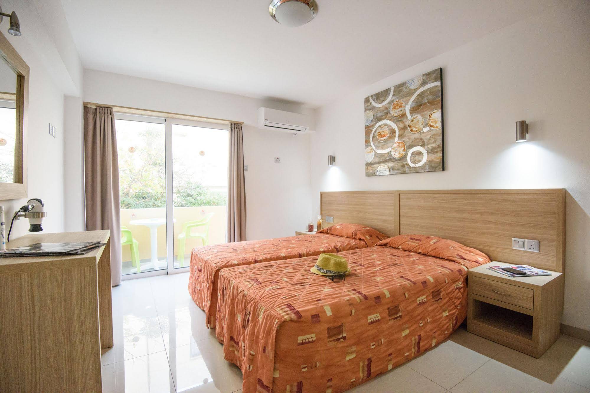 Paul-Marie Hotel Apartments