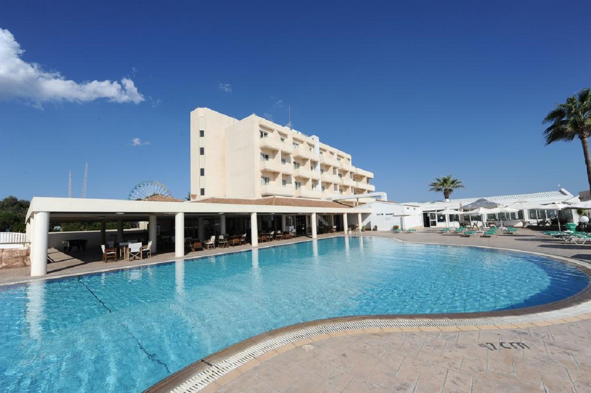 Piere Anne Beach Hotel