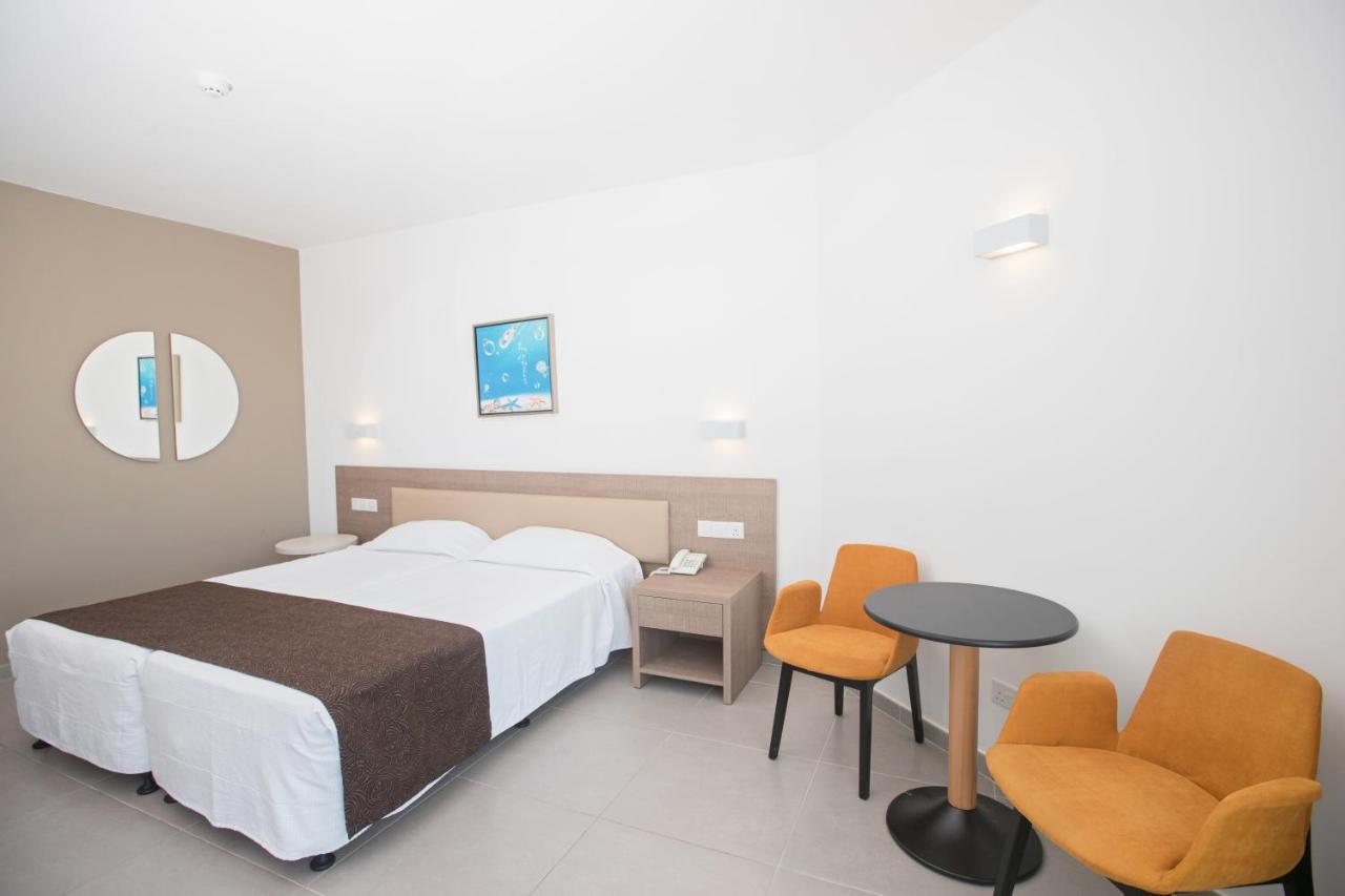 Vassos Nissi Plage Hotel