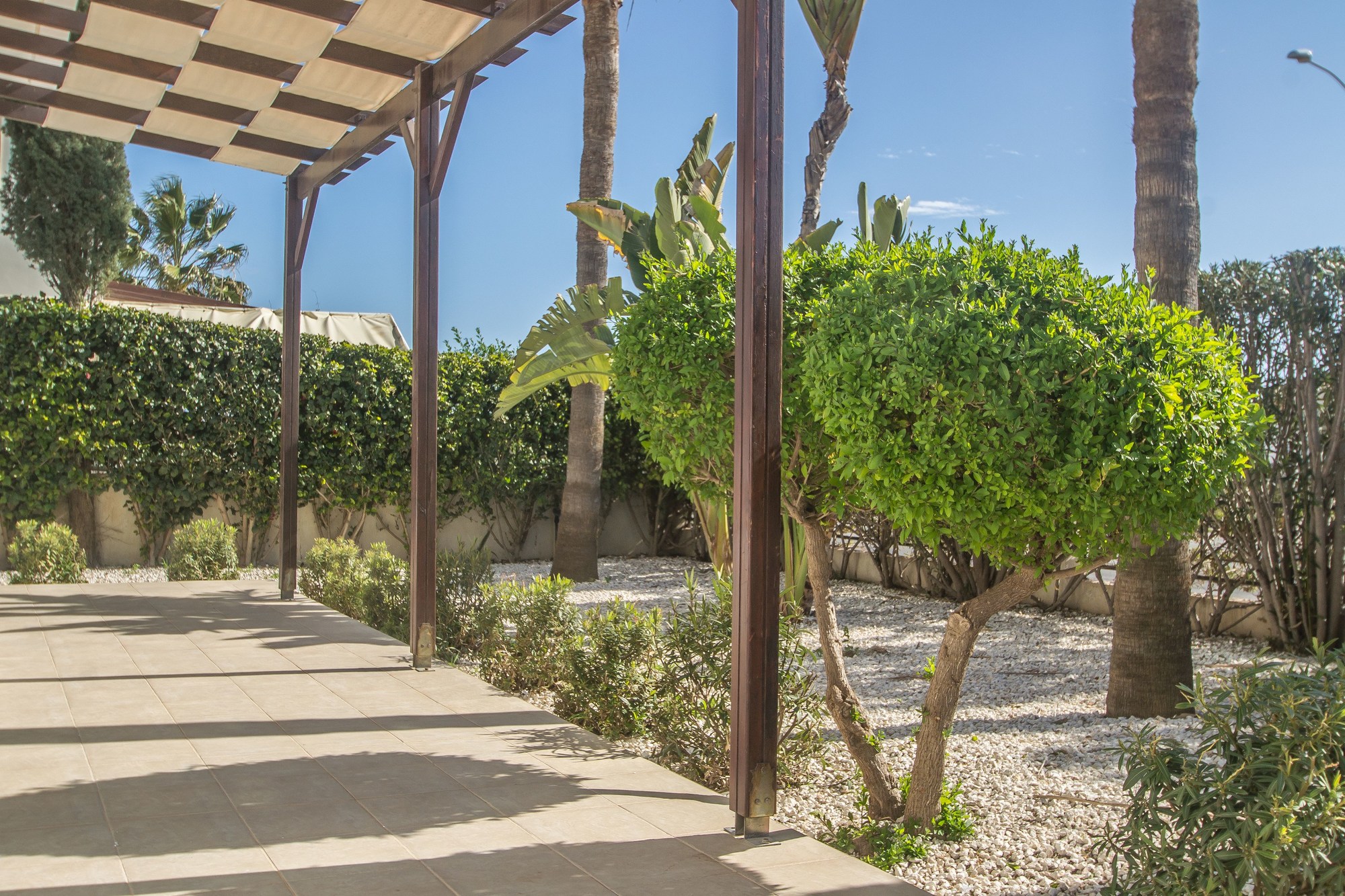 YOLANDA Holiday Villa