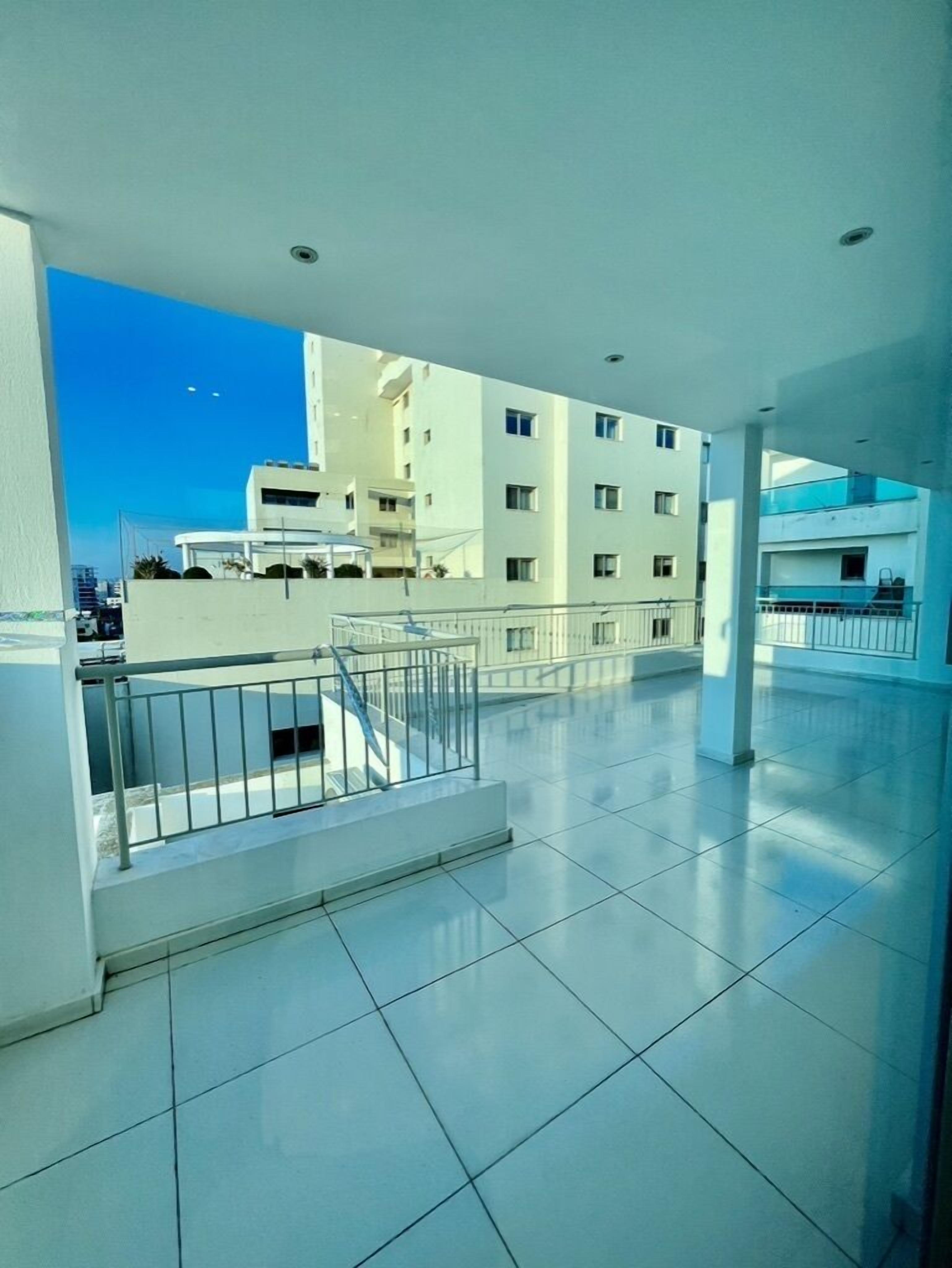 Aphrodite Plaza