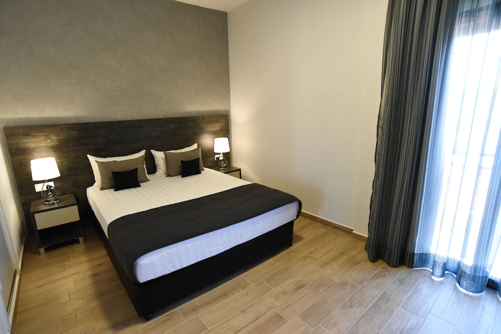 Rise Hotel