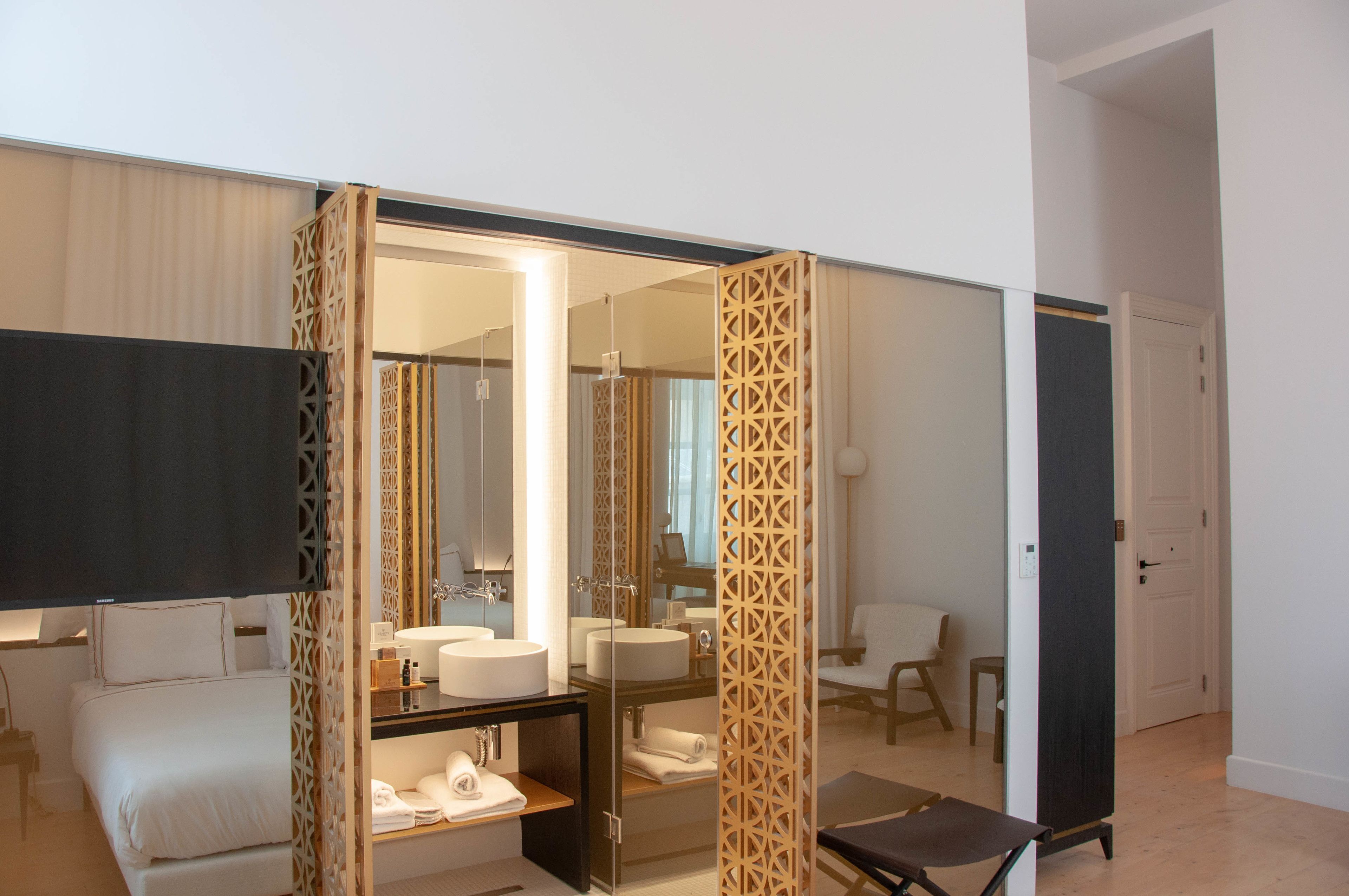 S PAUL Hotel