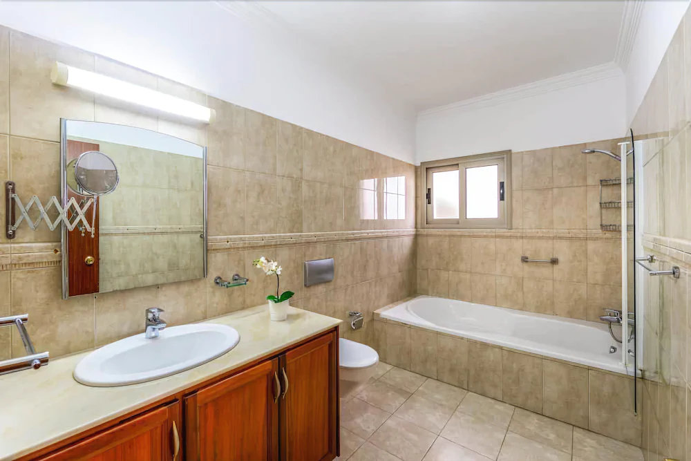 Katina Beach Villa
