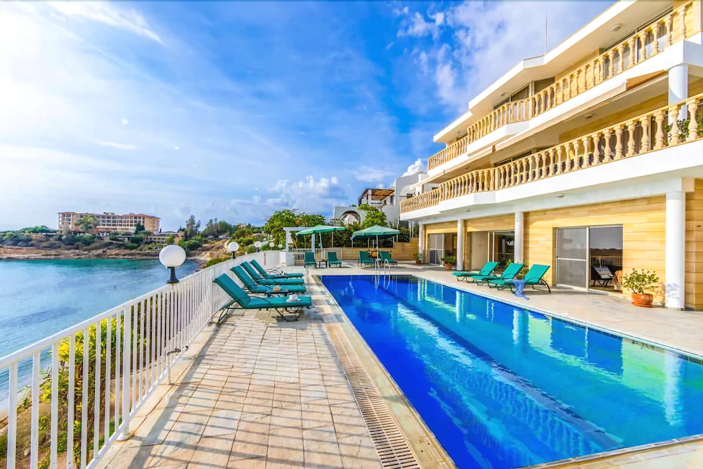 Katina Beach Villa