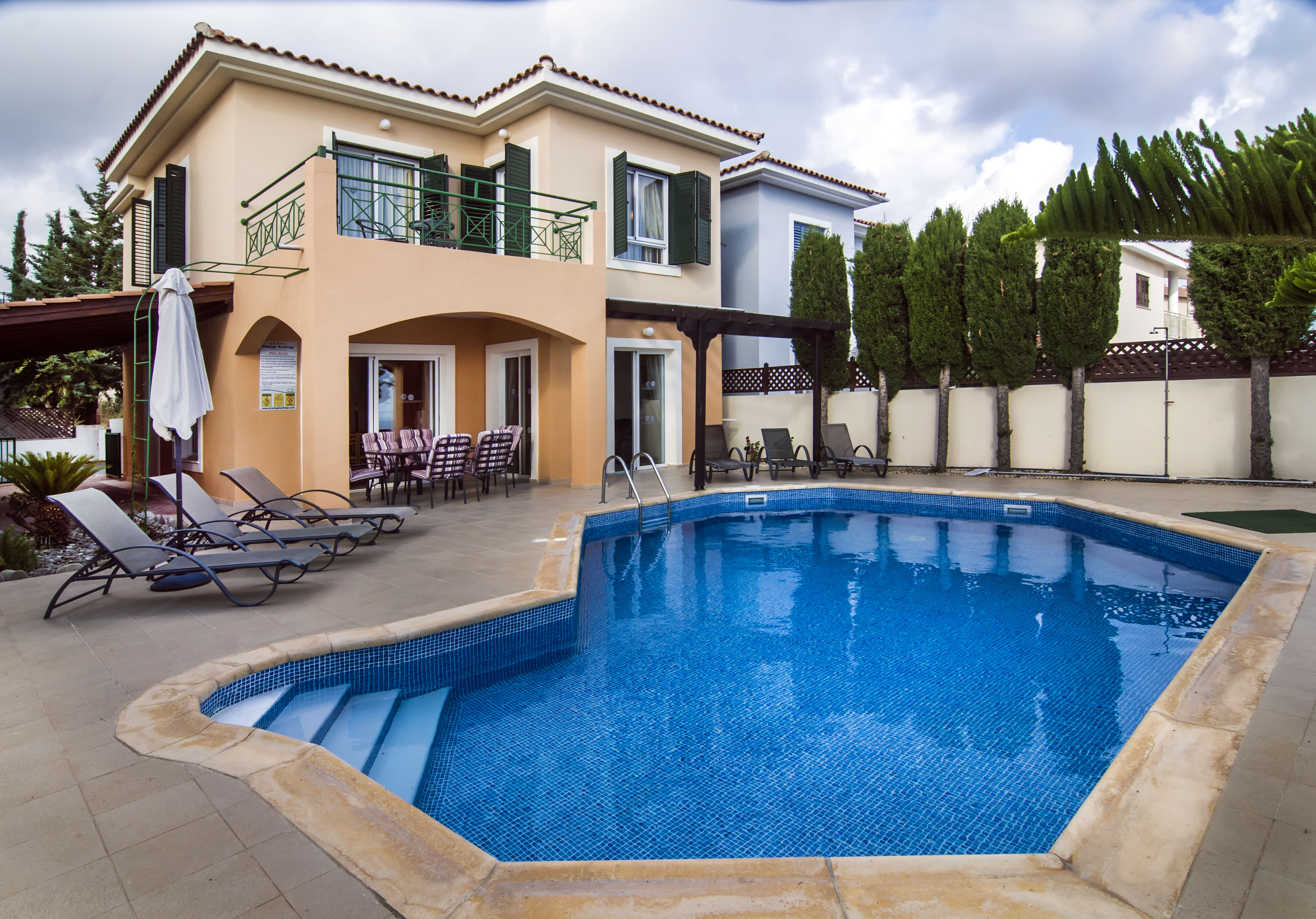 Villa Thea