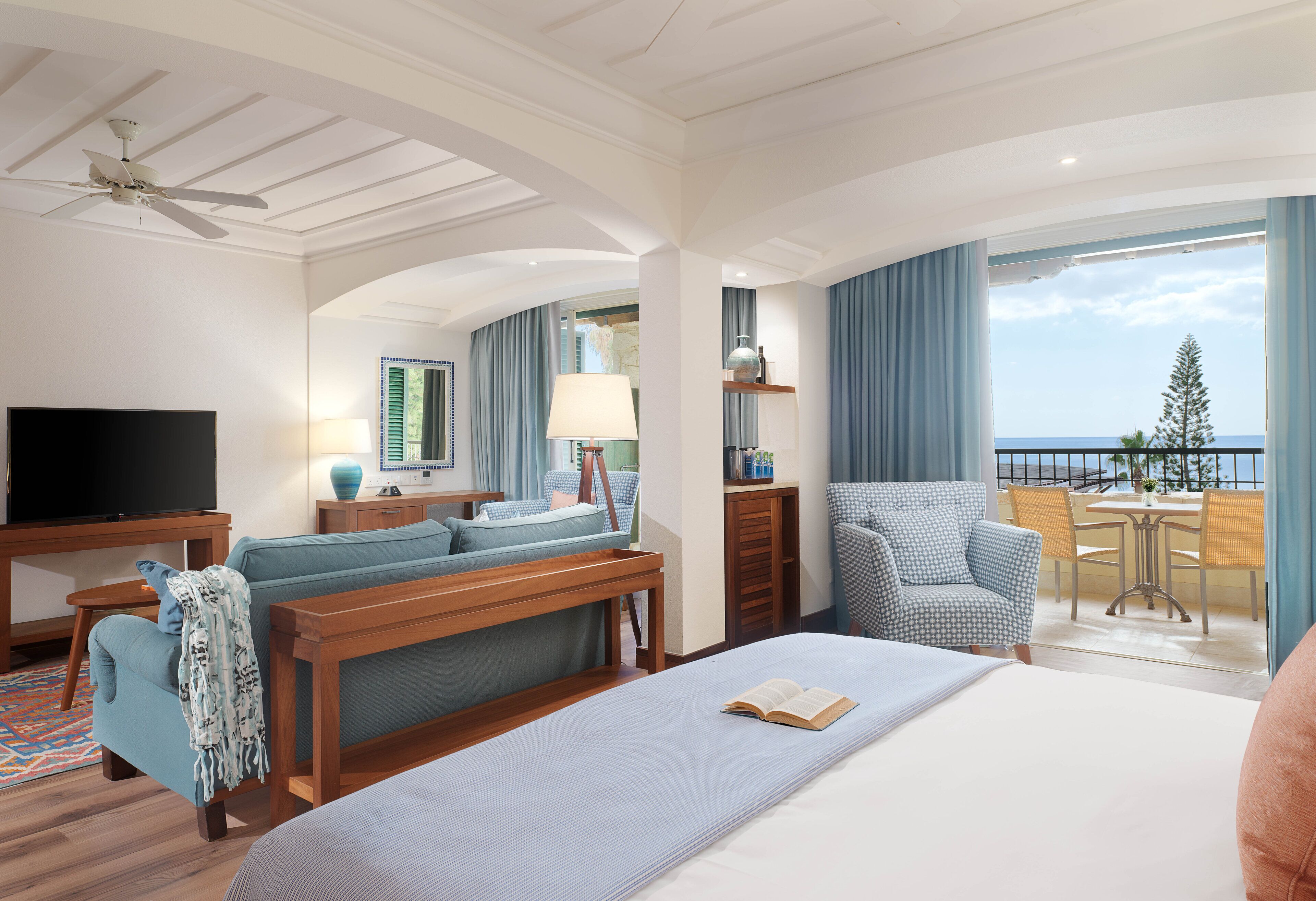 Columbia Beach Resort