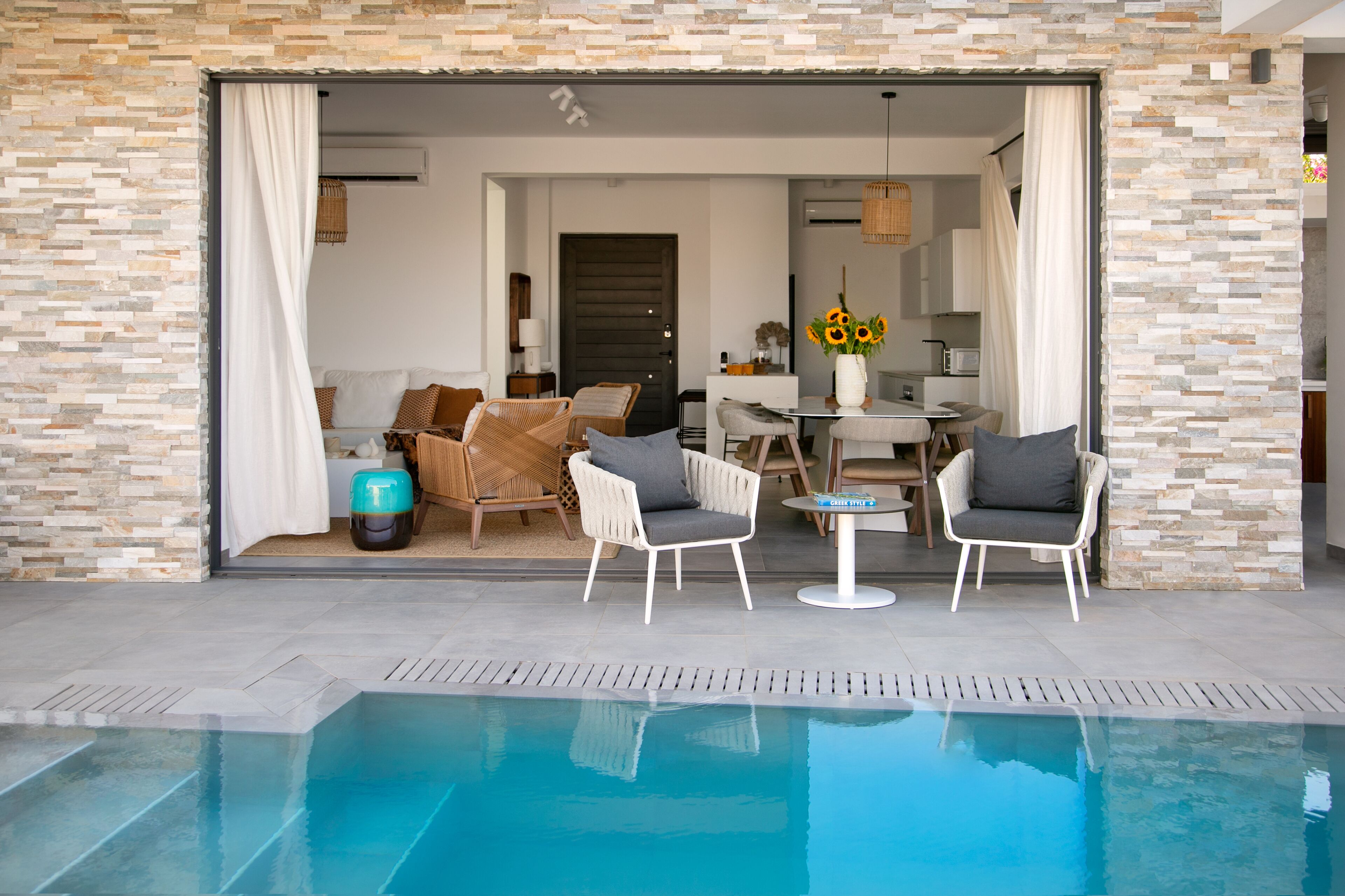Chris Le Mare Gold Luxury Villa