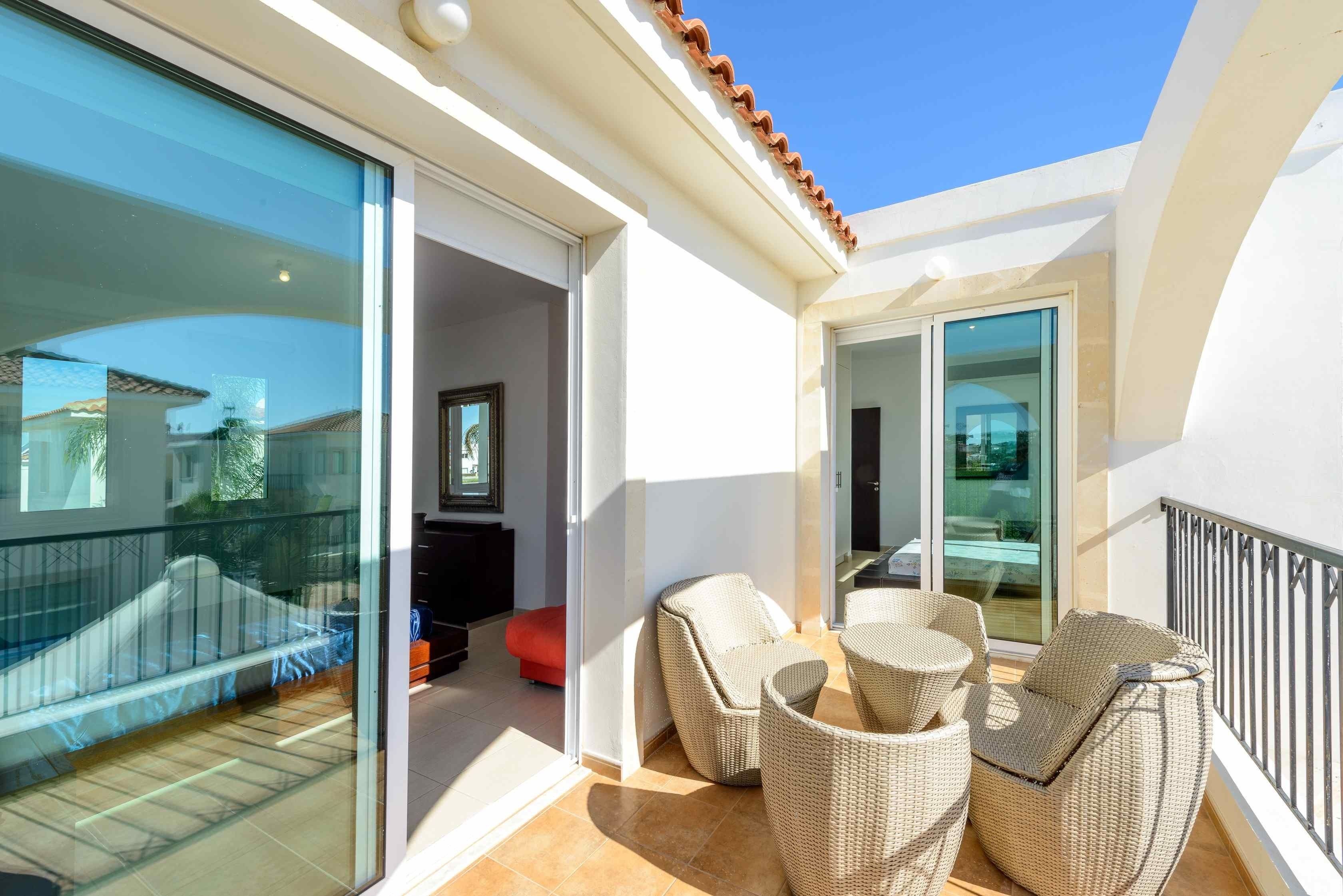 La Vita Villas