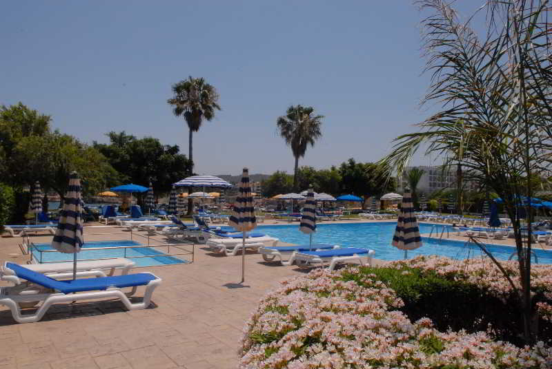 Maistrali Beach Hotel Apartments