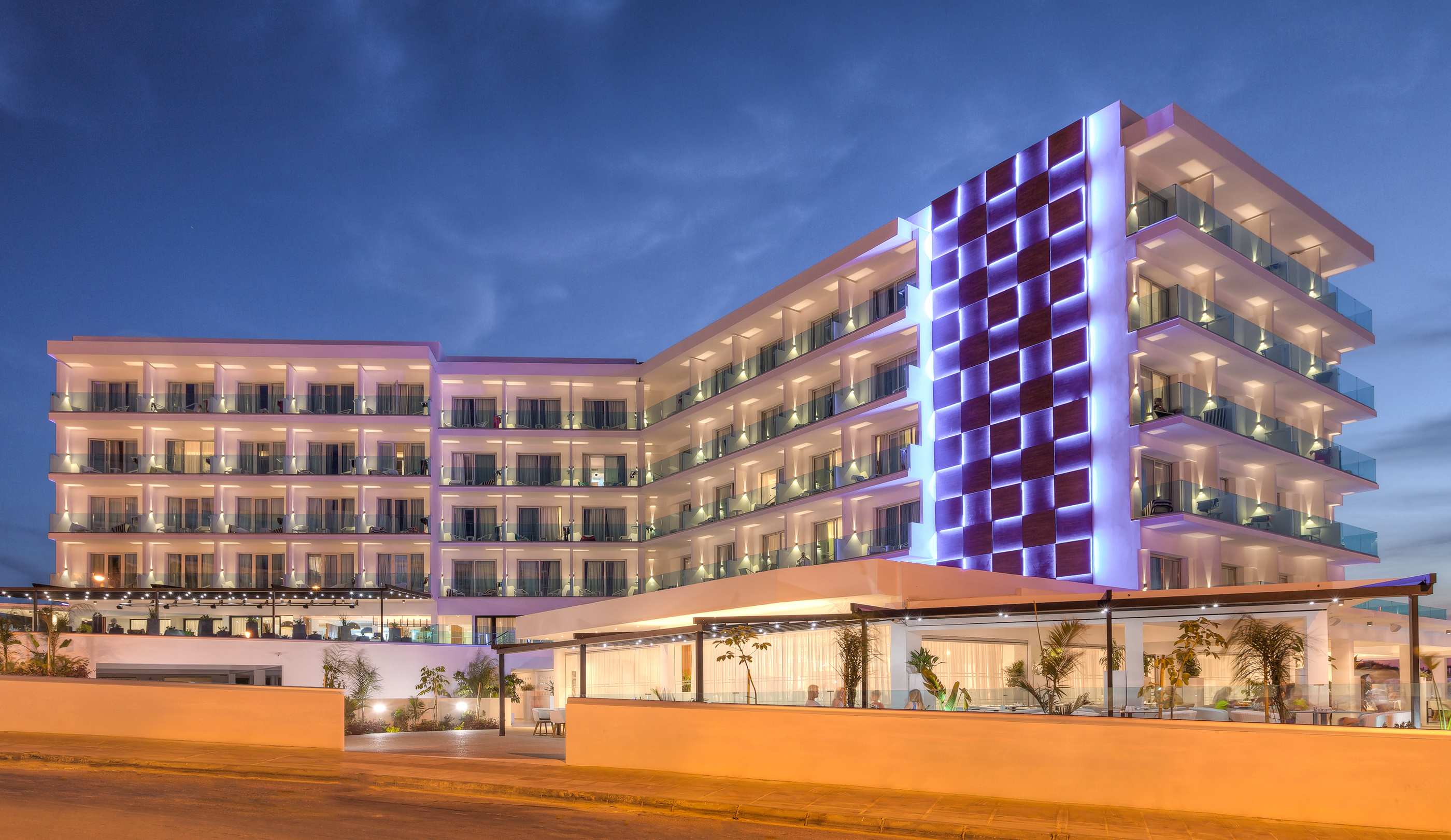 The Blue Ivy Hotel & Suites