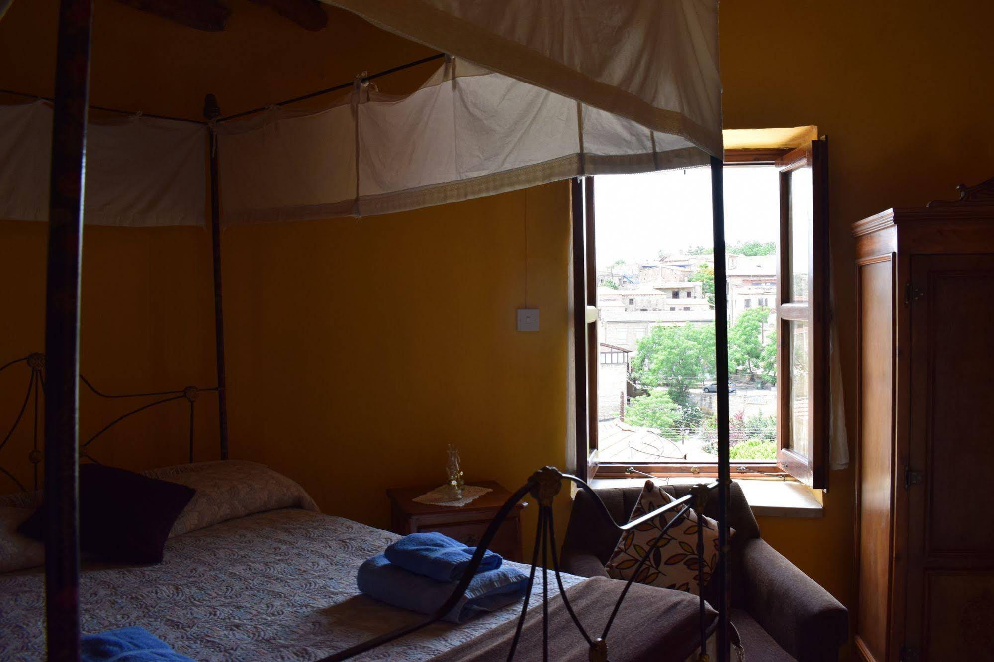 Vasilopoulos House