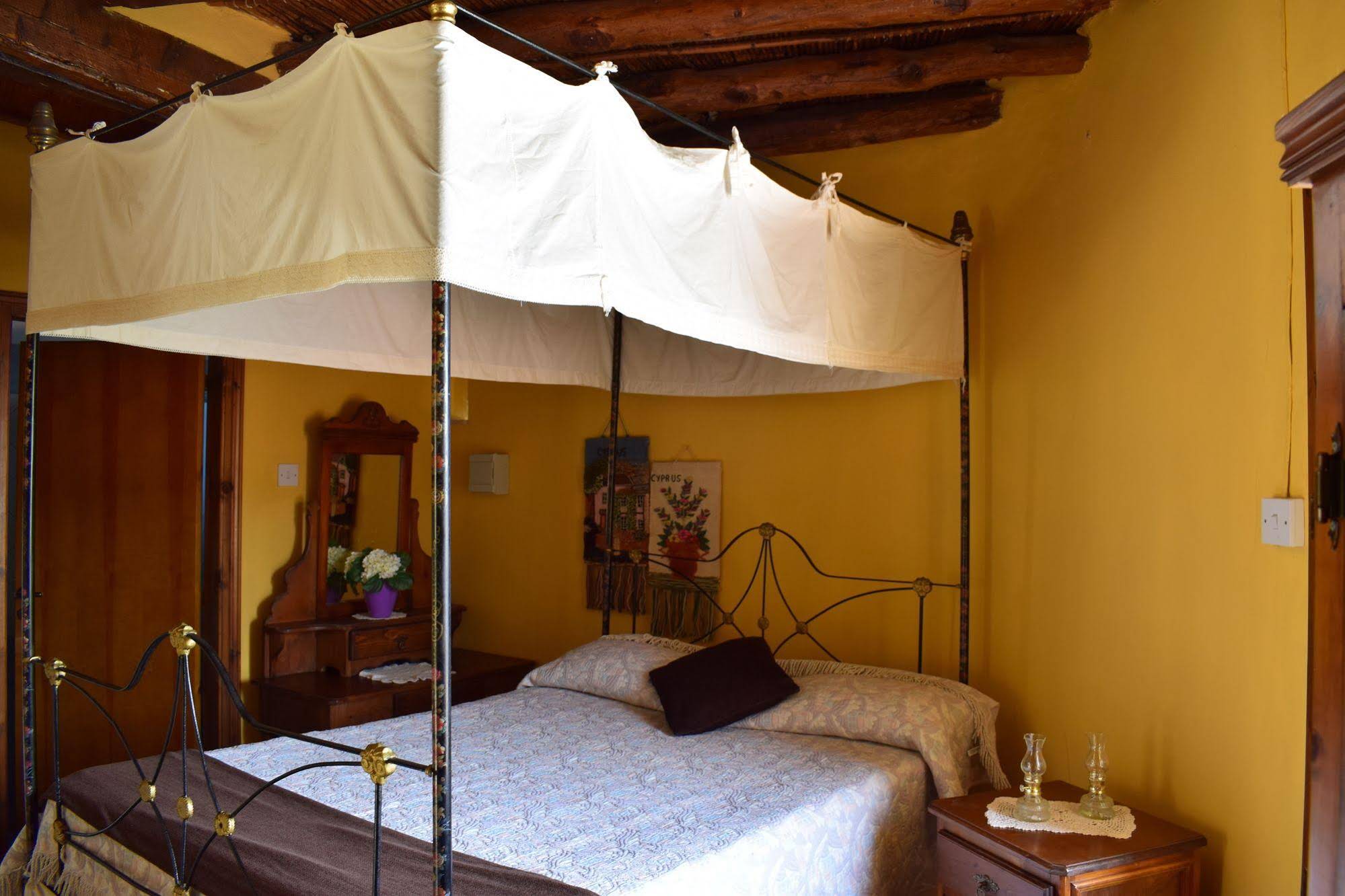 Vasilopoulos House