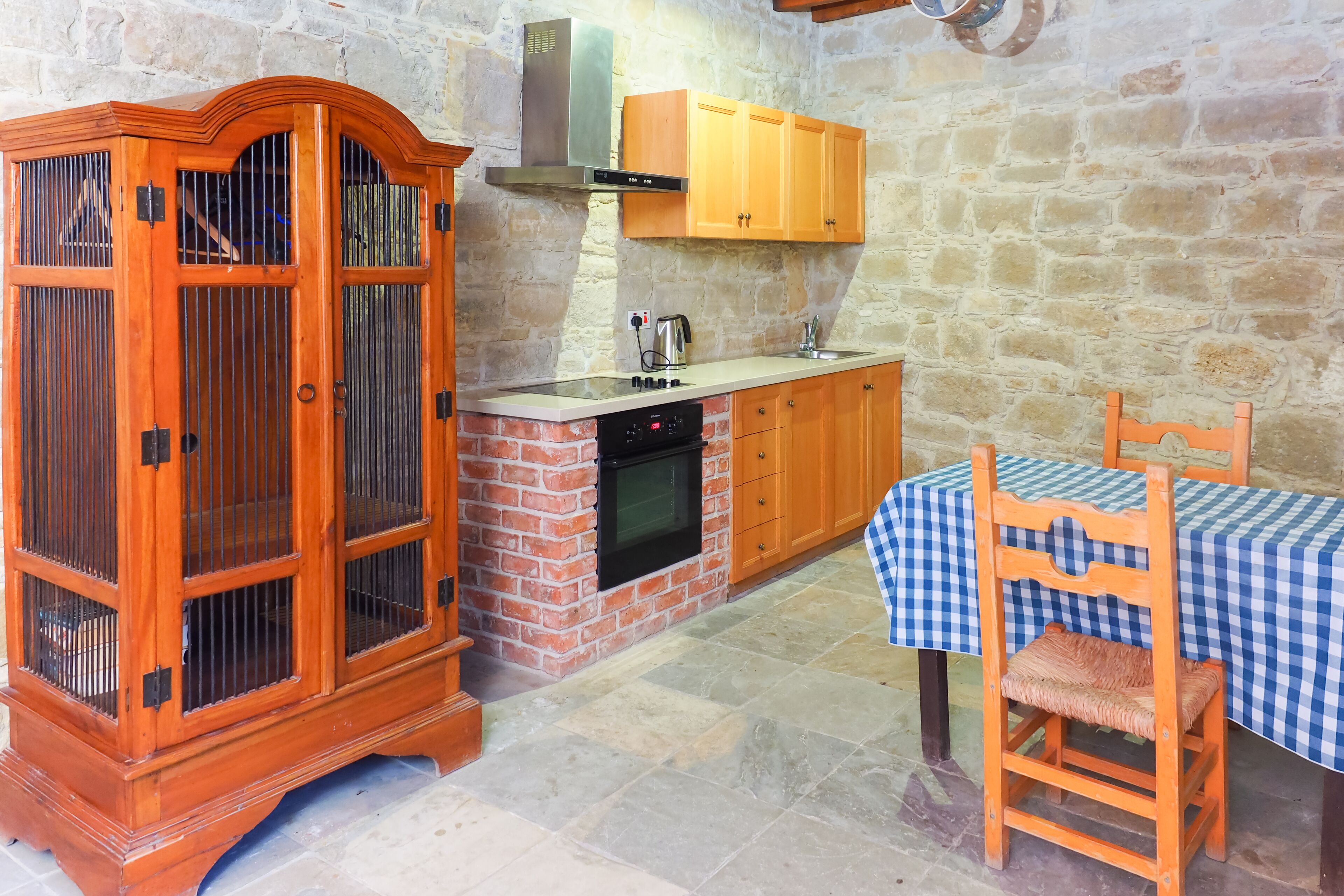 Zoe Traditional Holiday Apartments B&B