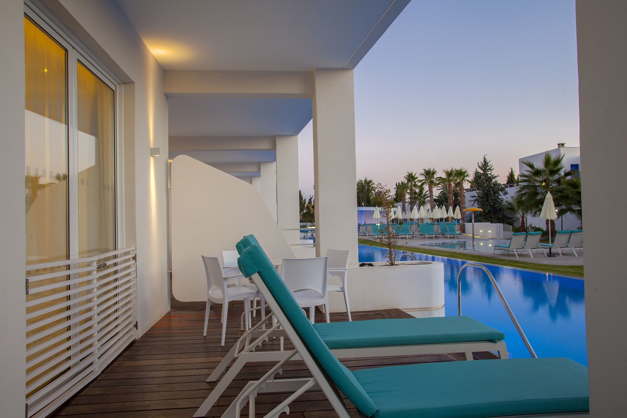 Aliathon Resort