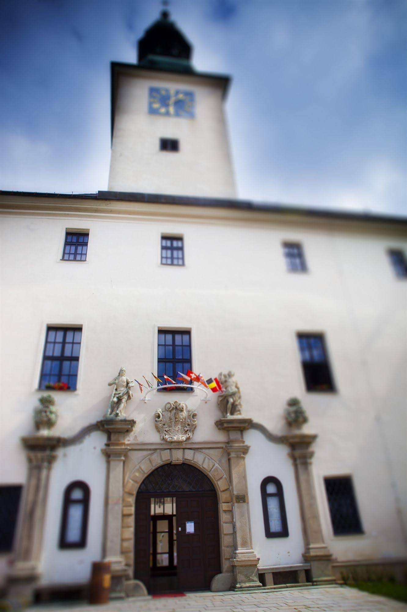 Schlosshotel Trest (Zamecký)