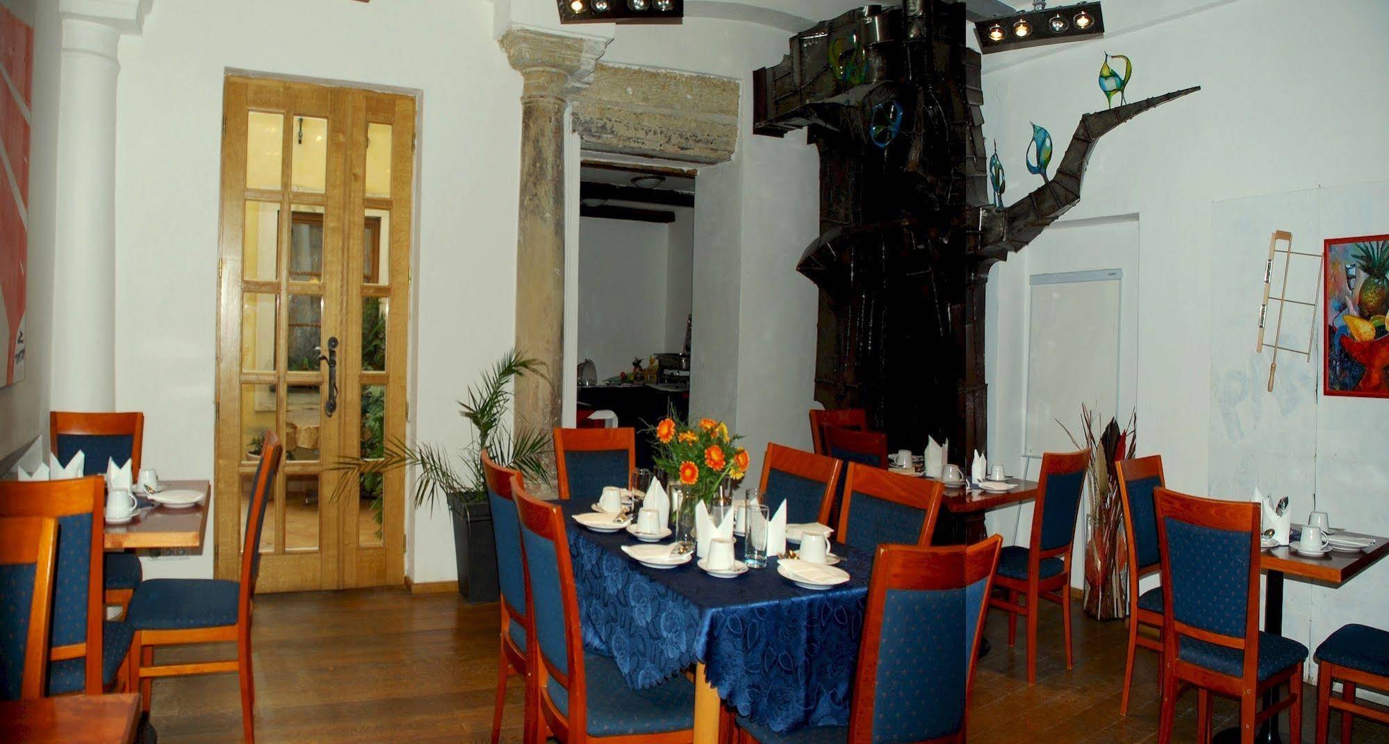Hotel Zlaty Kohout