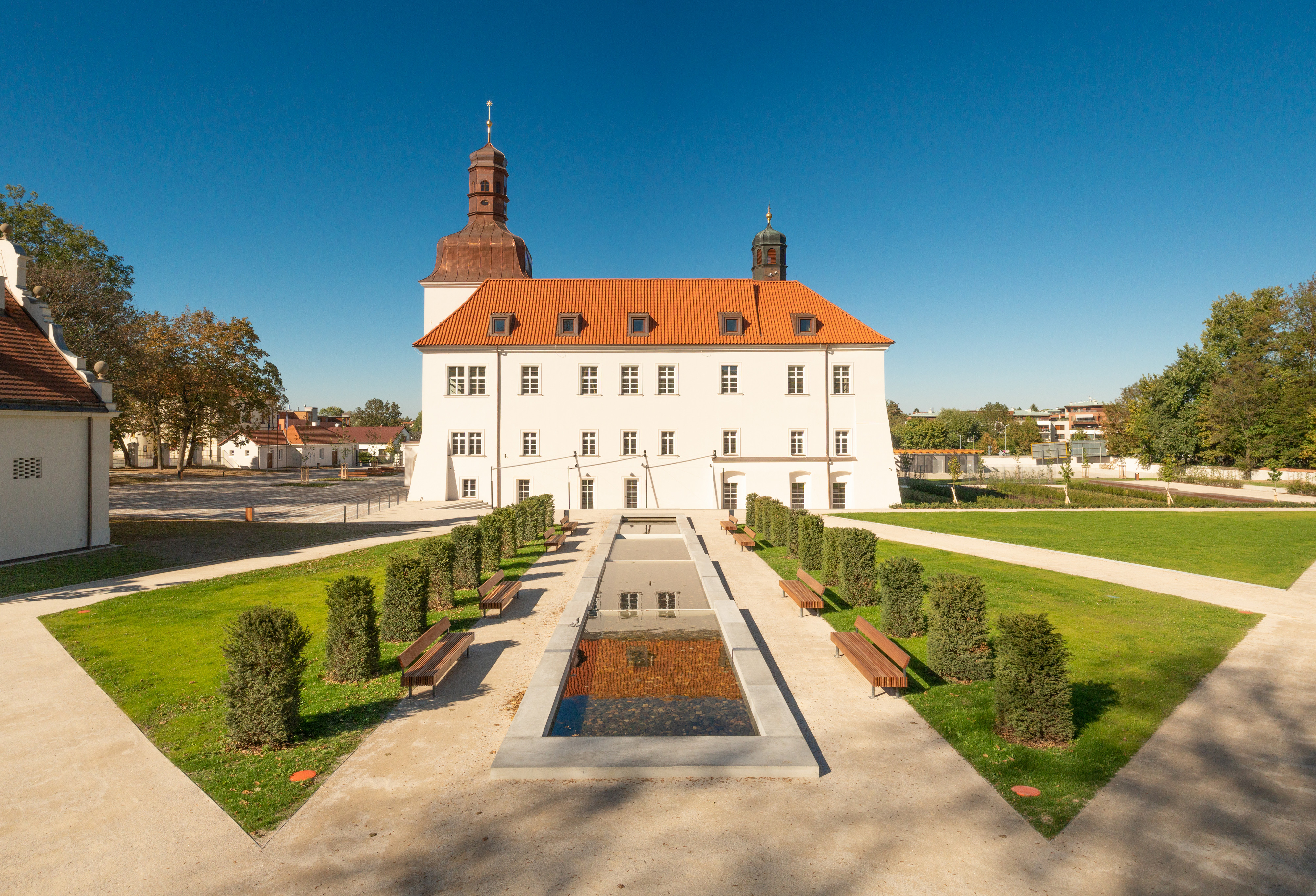 Chateau Clara Futura