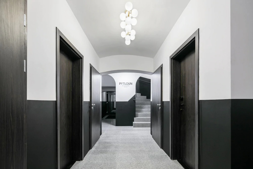 Pytloun Flat Hotel