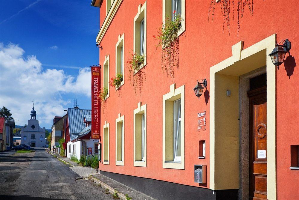 Pytloun Travel Hotel