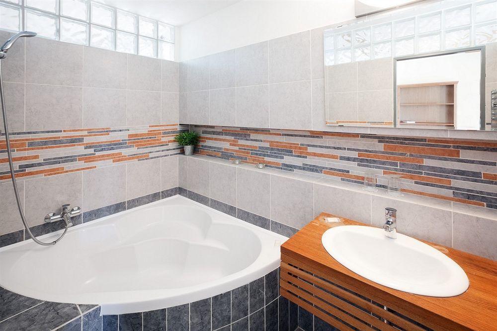 Pytloun Travel Hotel