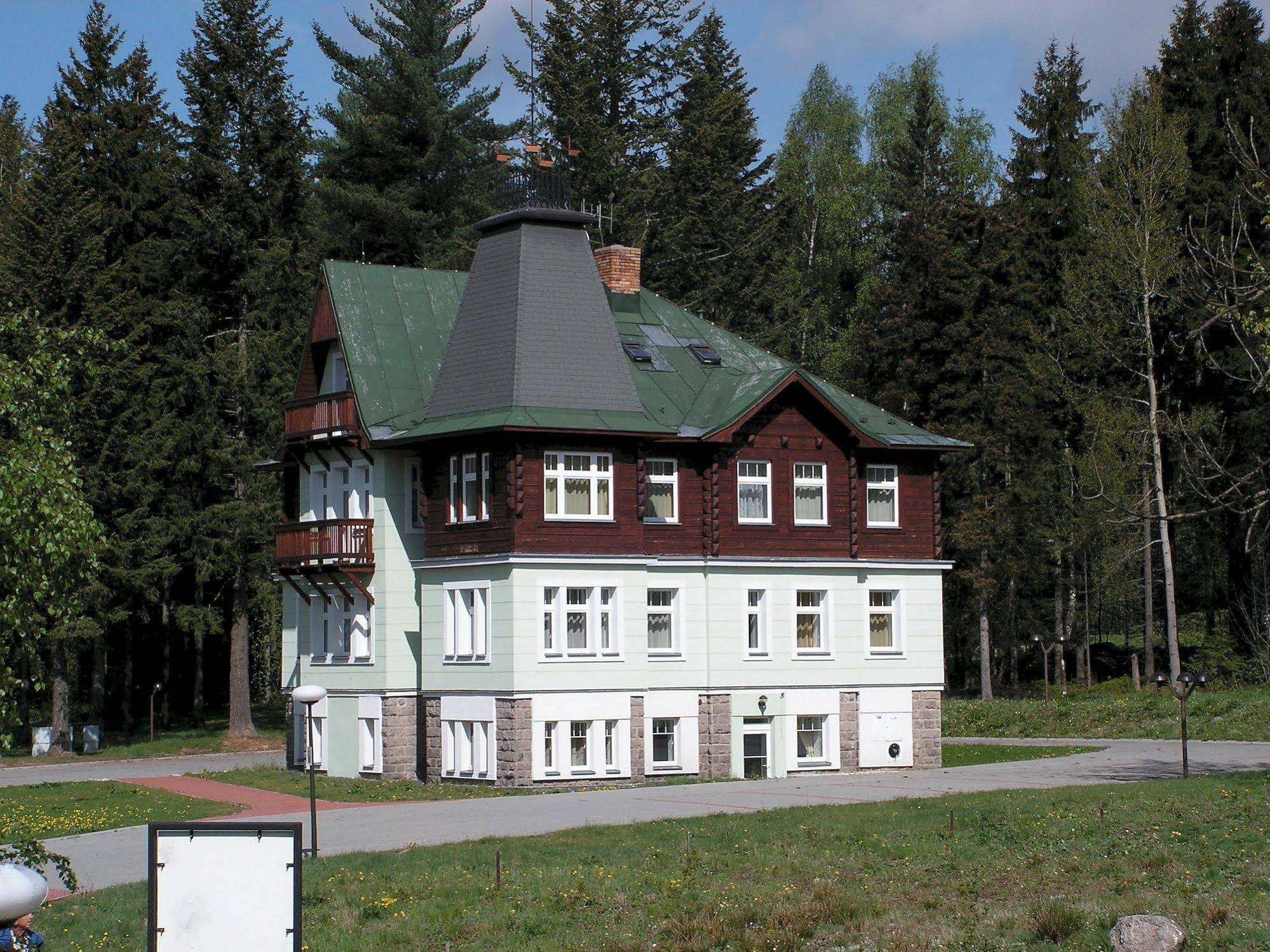 Villa Golden