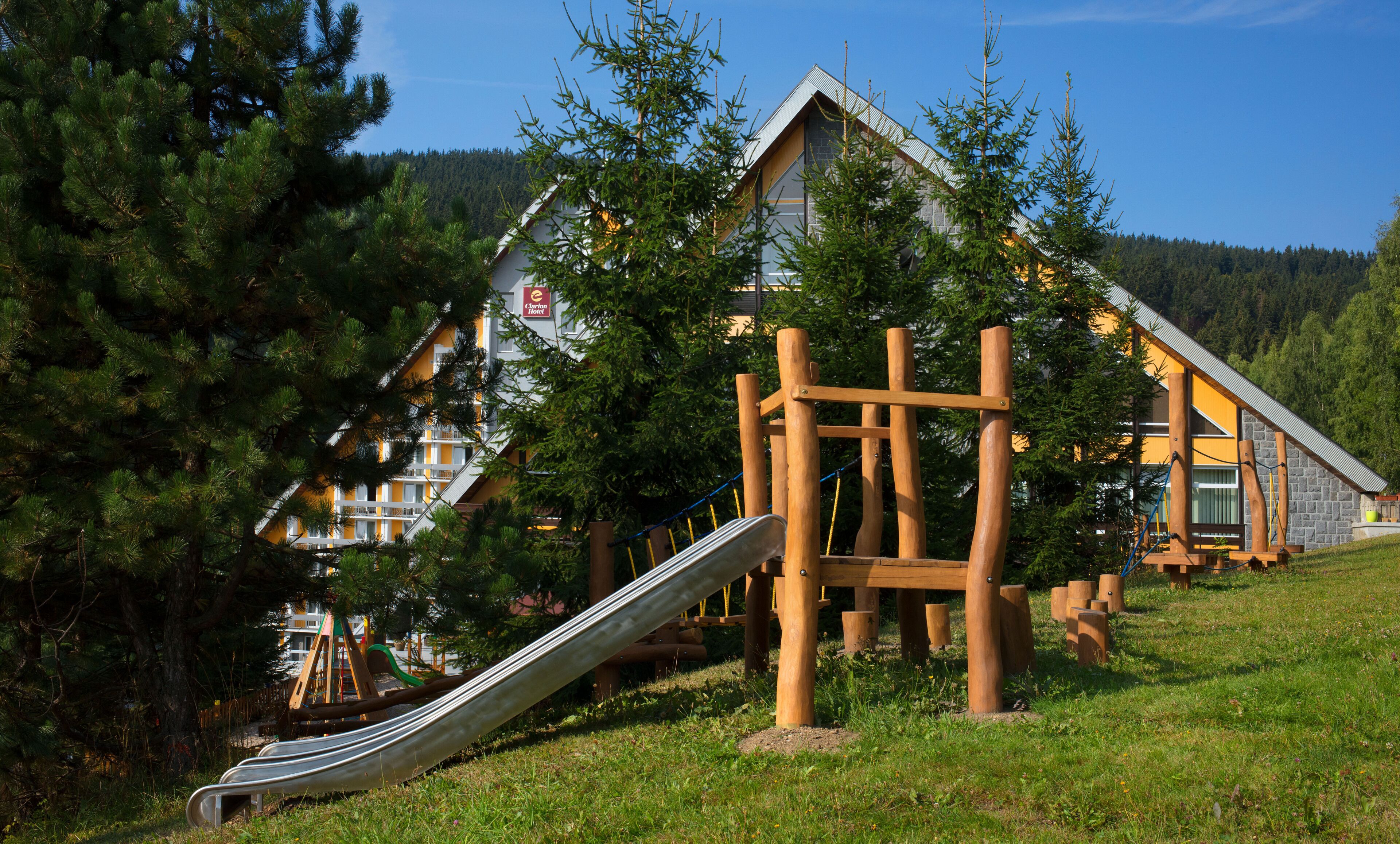 Pinia Hotel & Resort