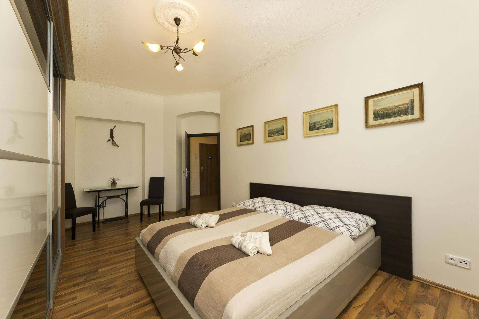 Apartment Karla Capka Street