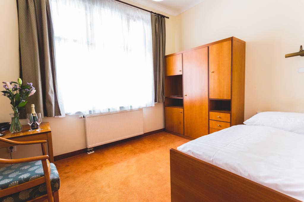Art Deco WOLKER by ASTORIA Hotel & Medical Spa