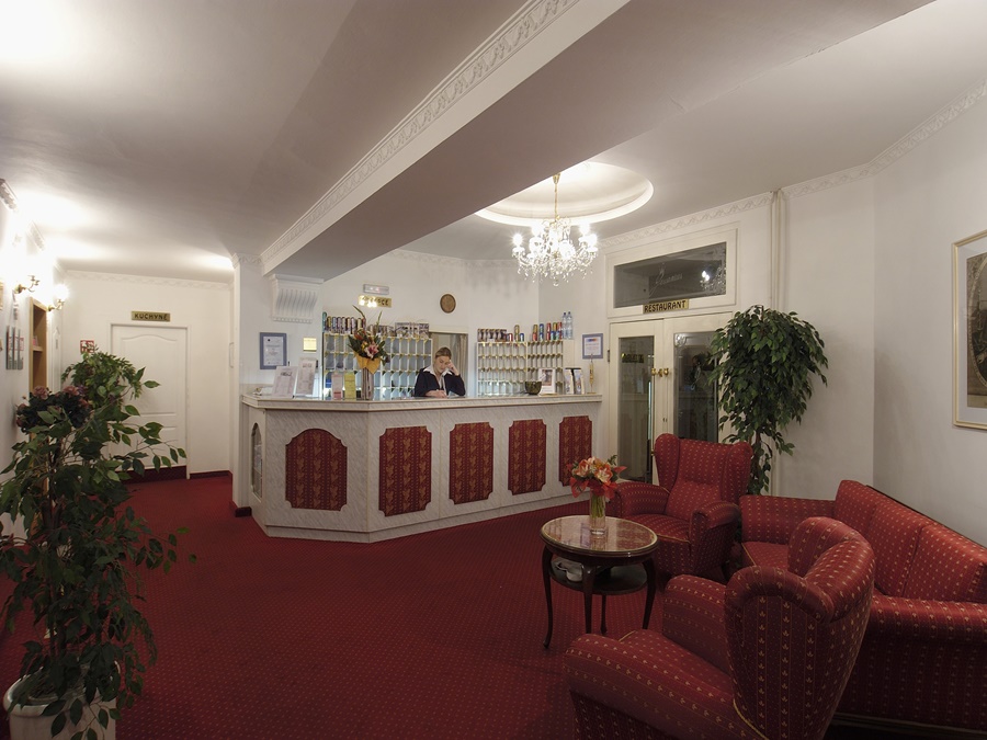 EA Hotel Esplanade