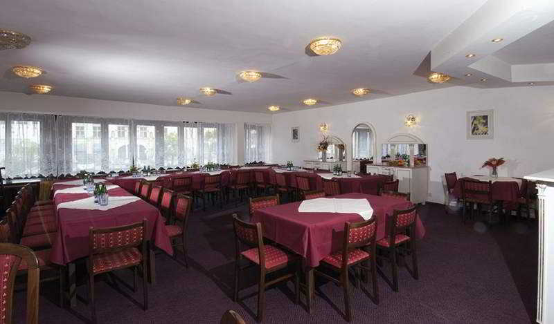 EA Hotel Esplanade