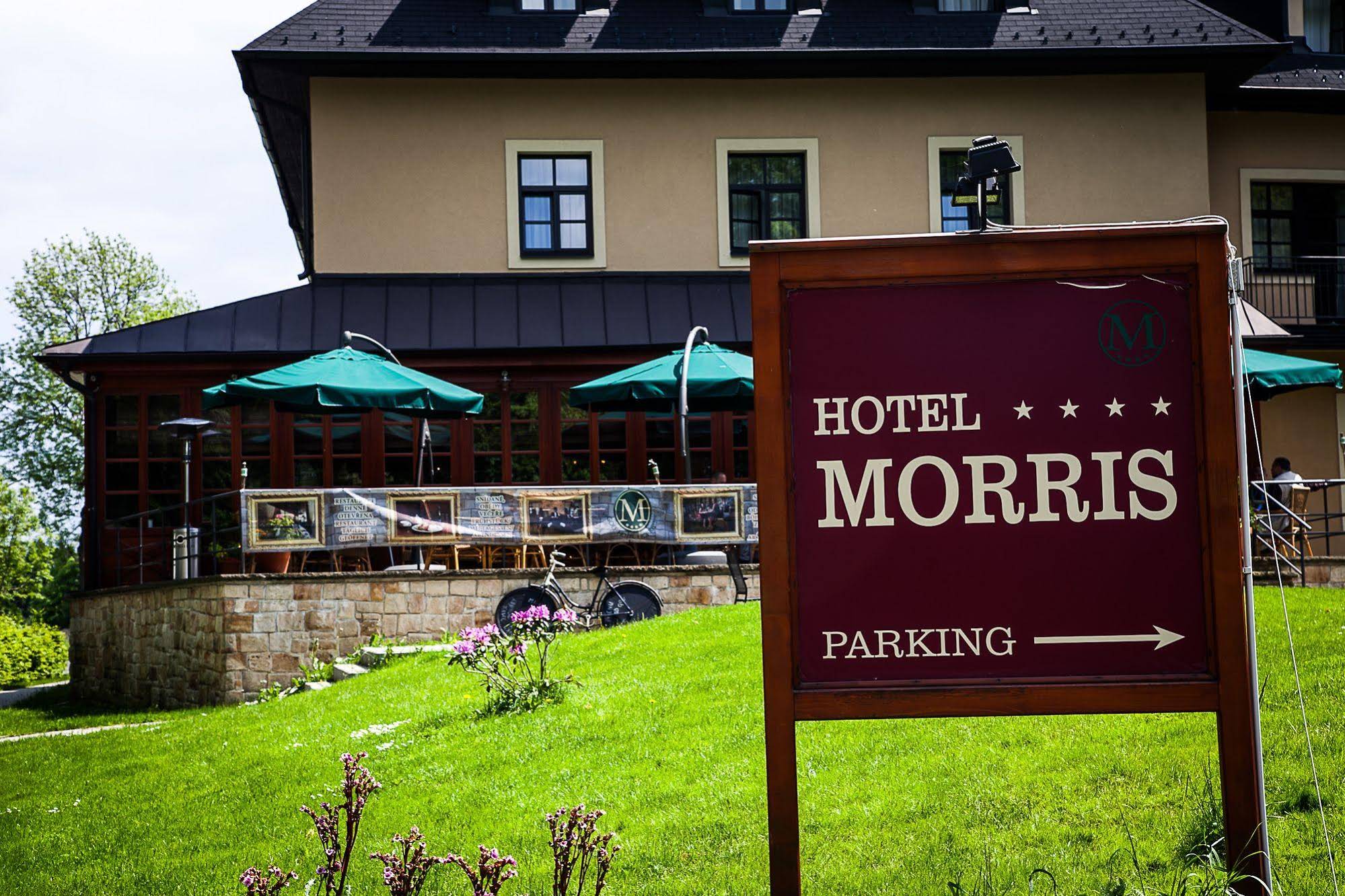Morris Golfhotel