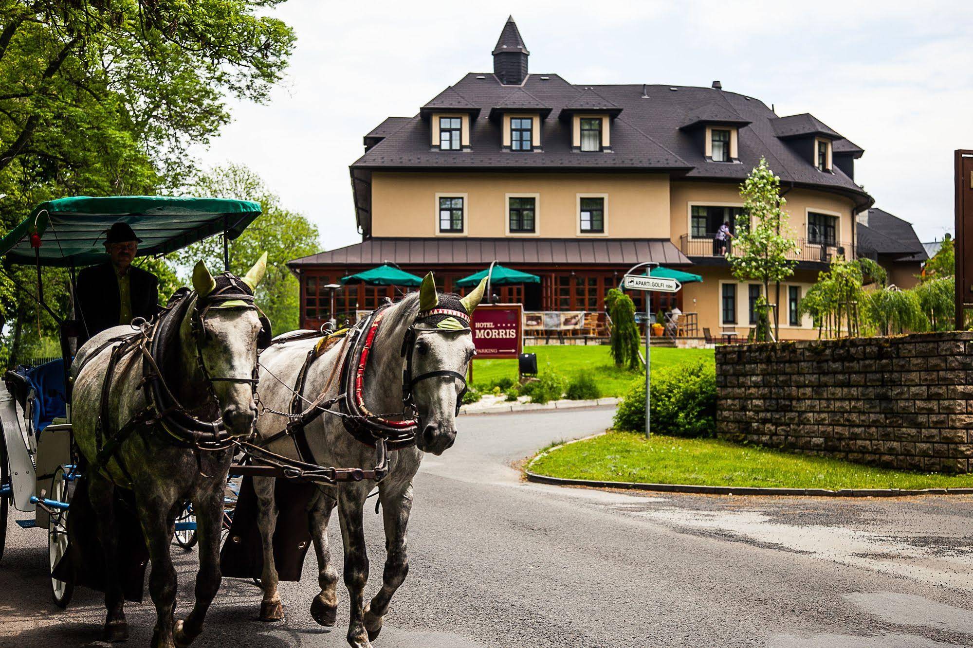 Morris Golfhotel