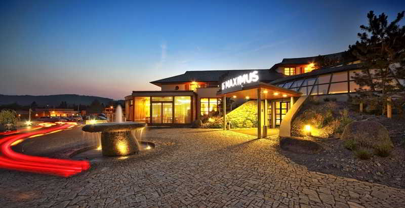 Maximus Resort