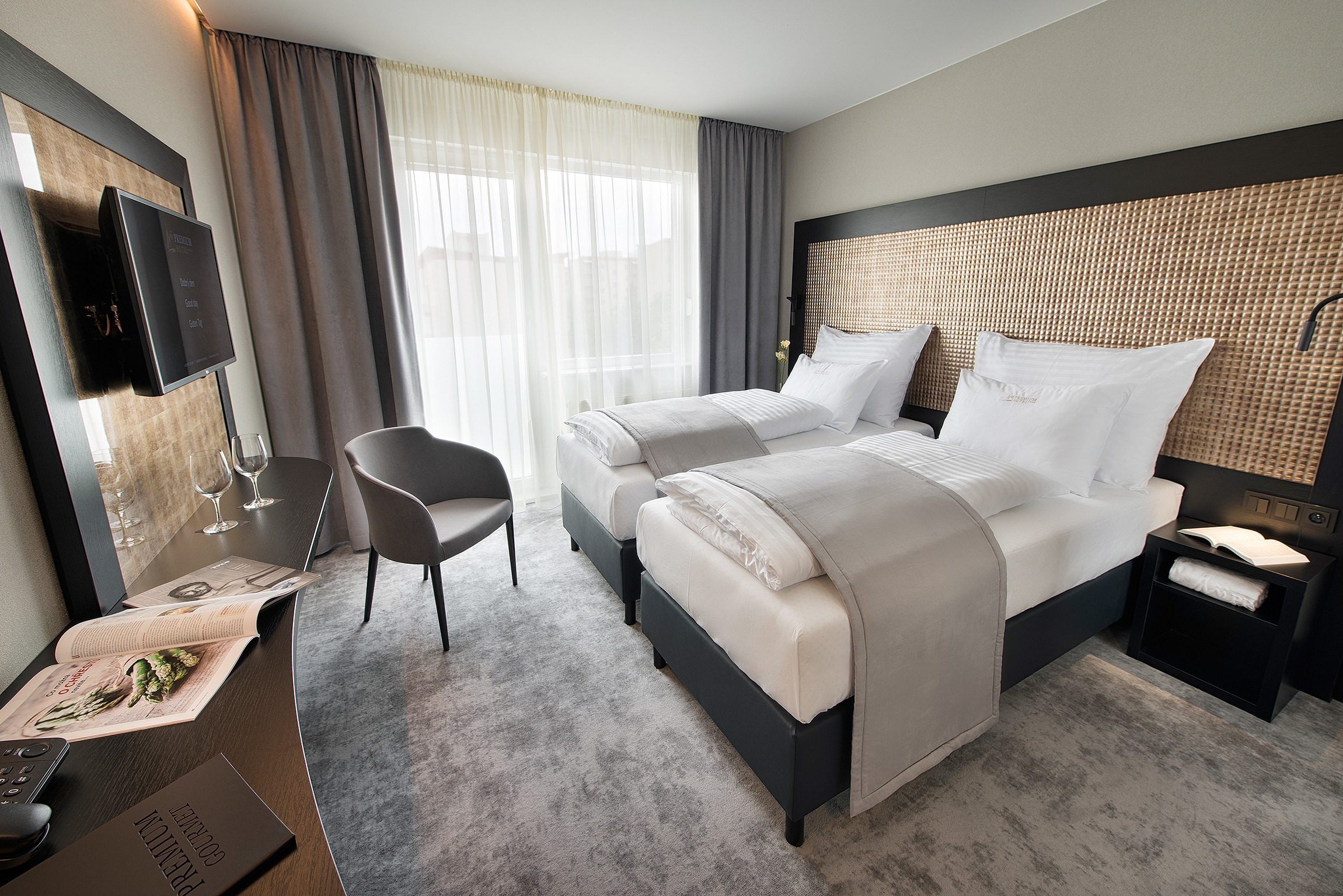 Premium Hotel