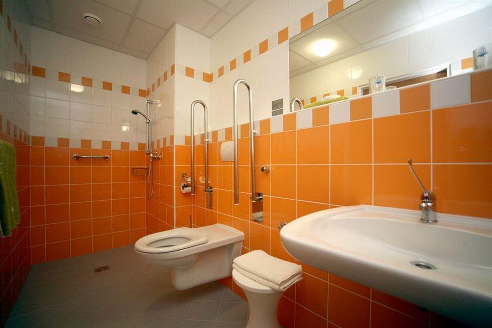 Hotel Behounek