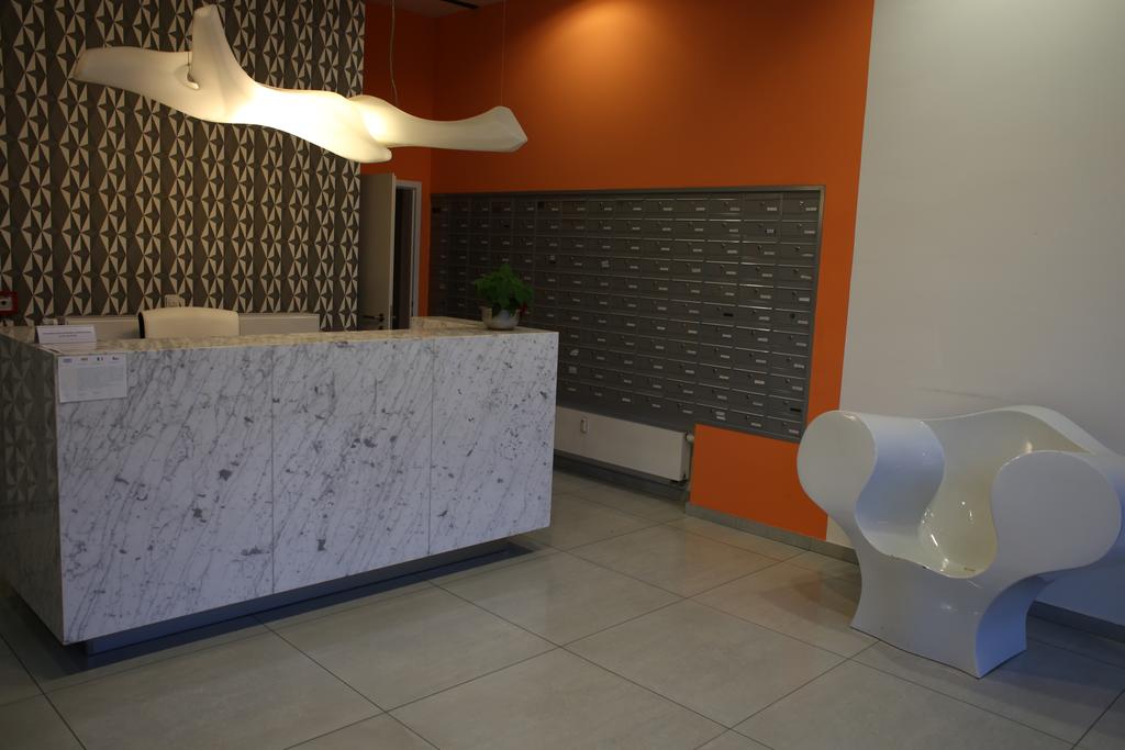 Golden Family Apartments