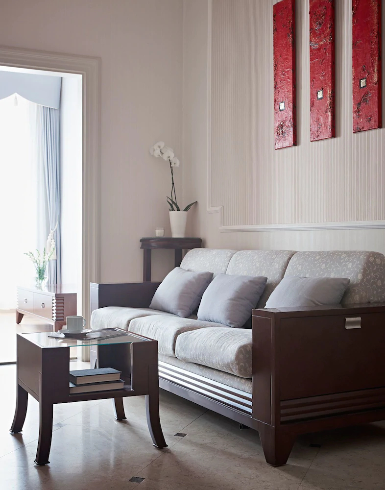 Almandine Apartments