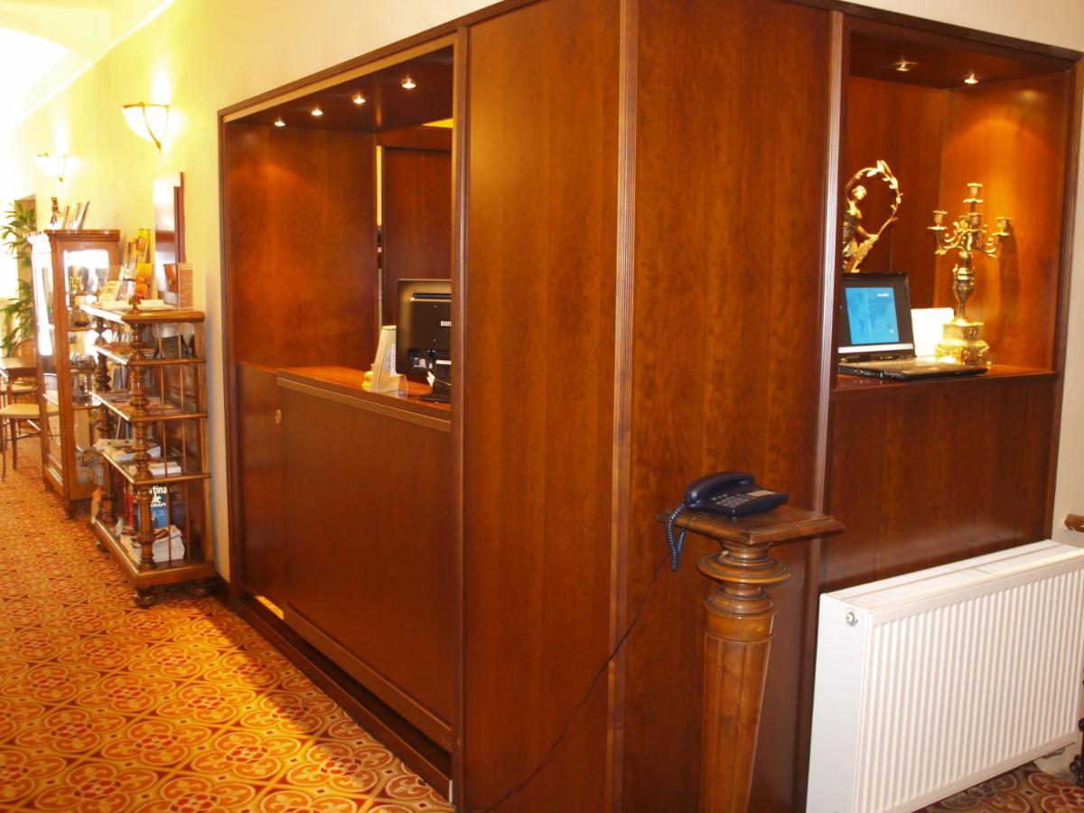 Hotel Antik