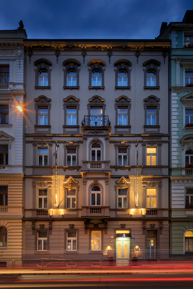 Avenue Legerova 19