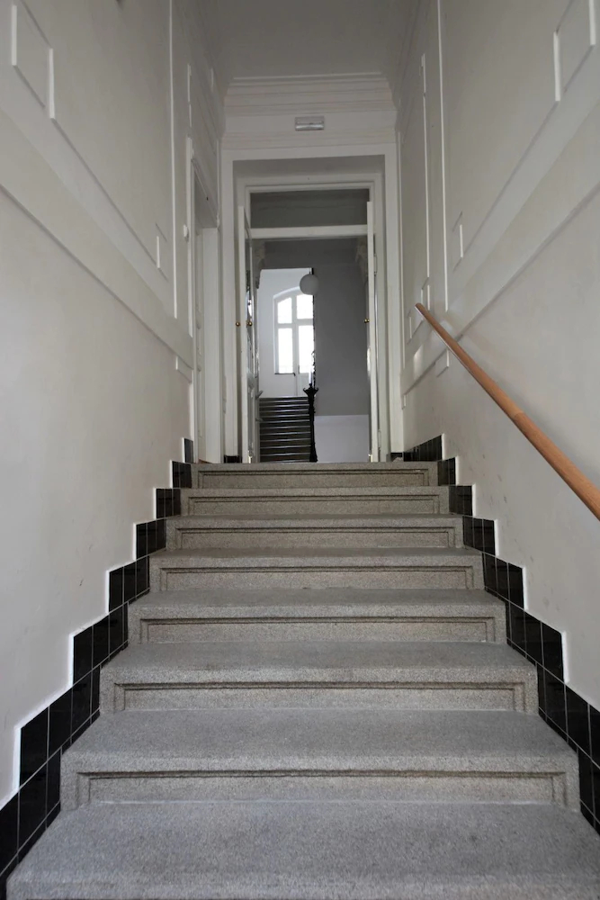 City Castle Aparthotel